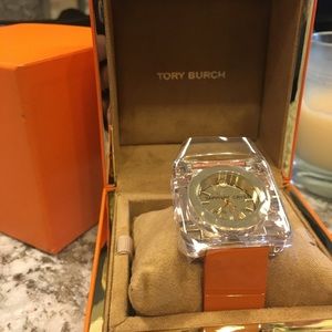 Tory Burch “Izzy” Watch Model TRB3000